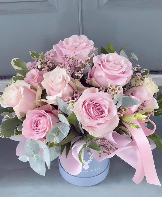 Pink rose hat box